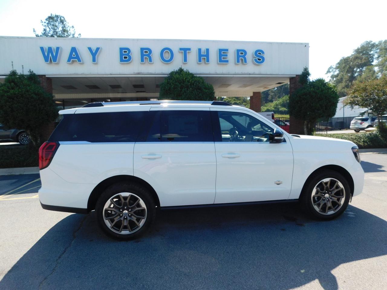 2027 Ford Expedition KING RANCH 4X2