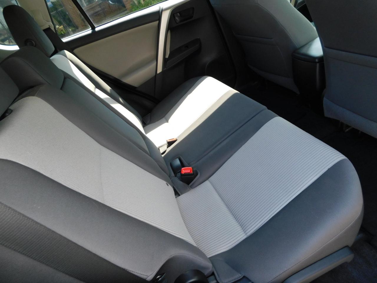 Toyota RAV4  2014