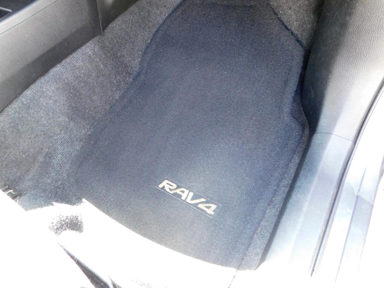 Toyota RAV4  2014