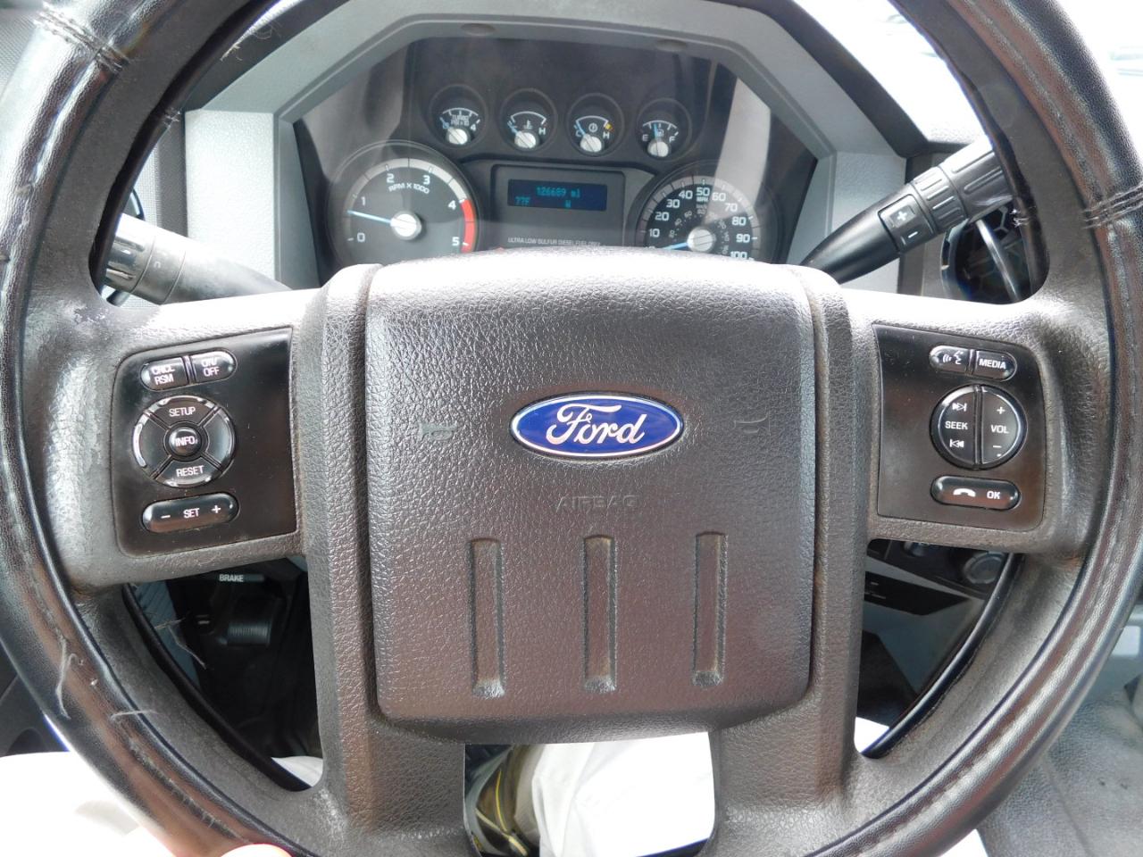 Ford Super Duty F-350 SRW 4WD SuperCab 142" XL 2016