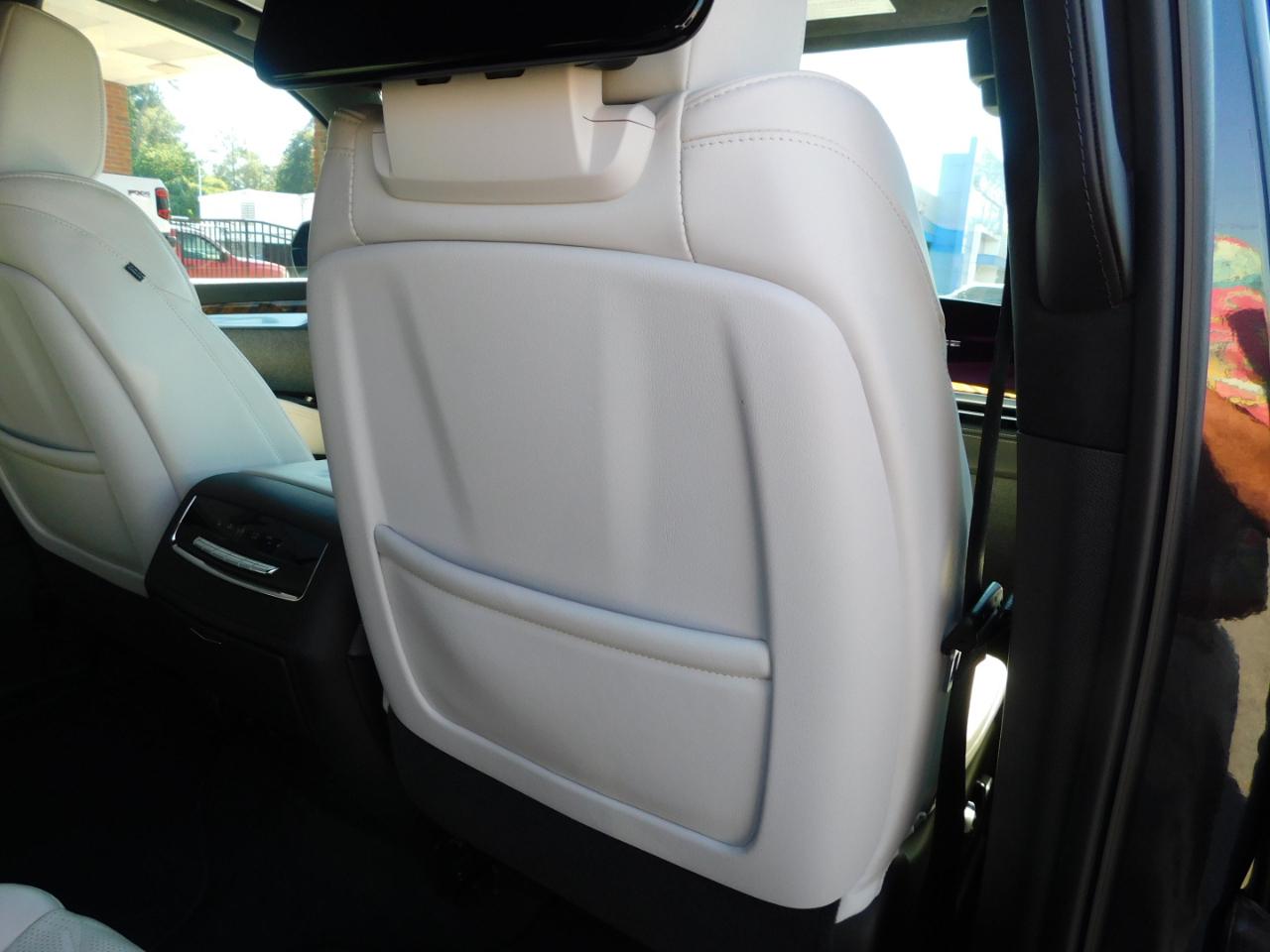 Cadillac Escalade 4WD 4dr Sport Platinum 2025