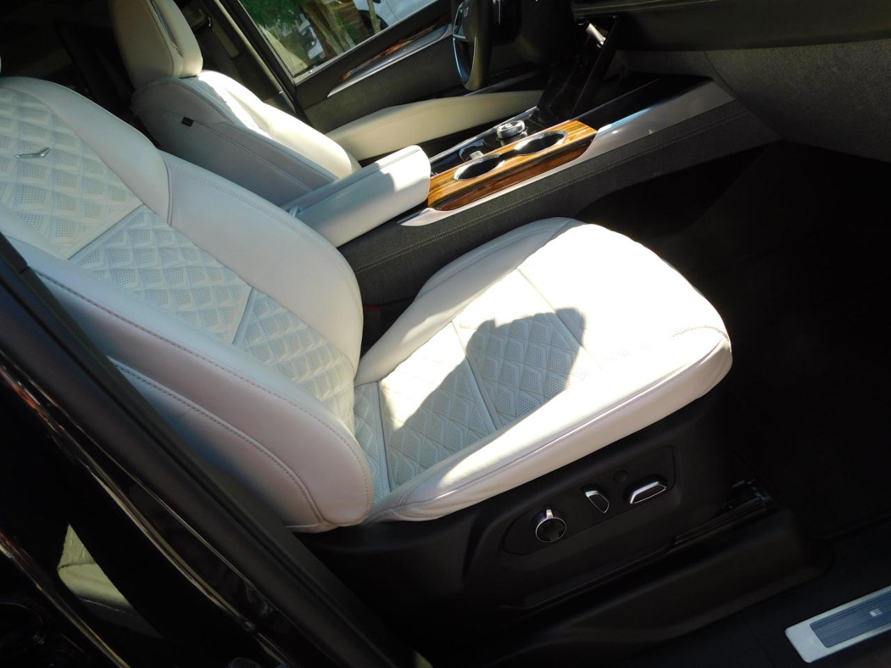 Cadillac Escalade 4WD 4dr Sport Platinum 2025