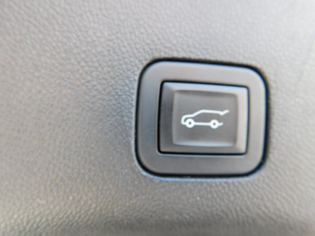 Cadillac Escalade 4WD 4dr Sport Platinum 2025