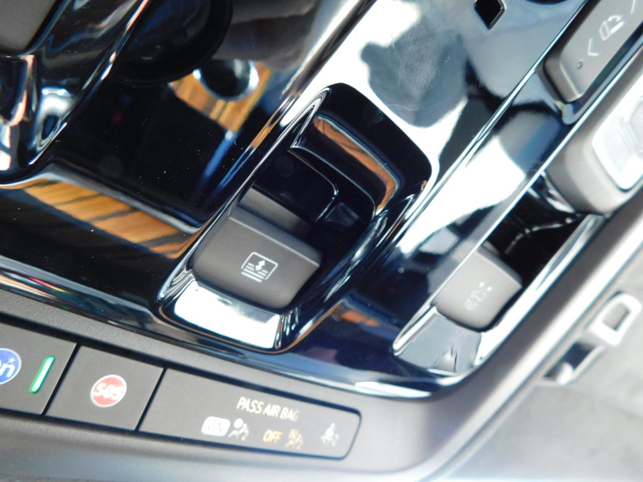 Cadillac Escalade 4WD 4dr Sport Platinum 2025