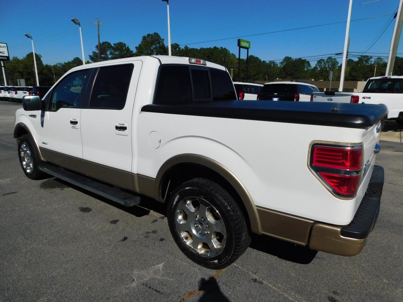 Ford F-150 2WD SuperCrew 145" Lariat 2011
