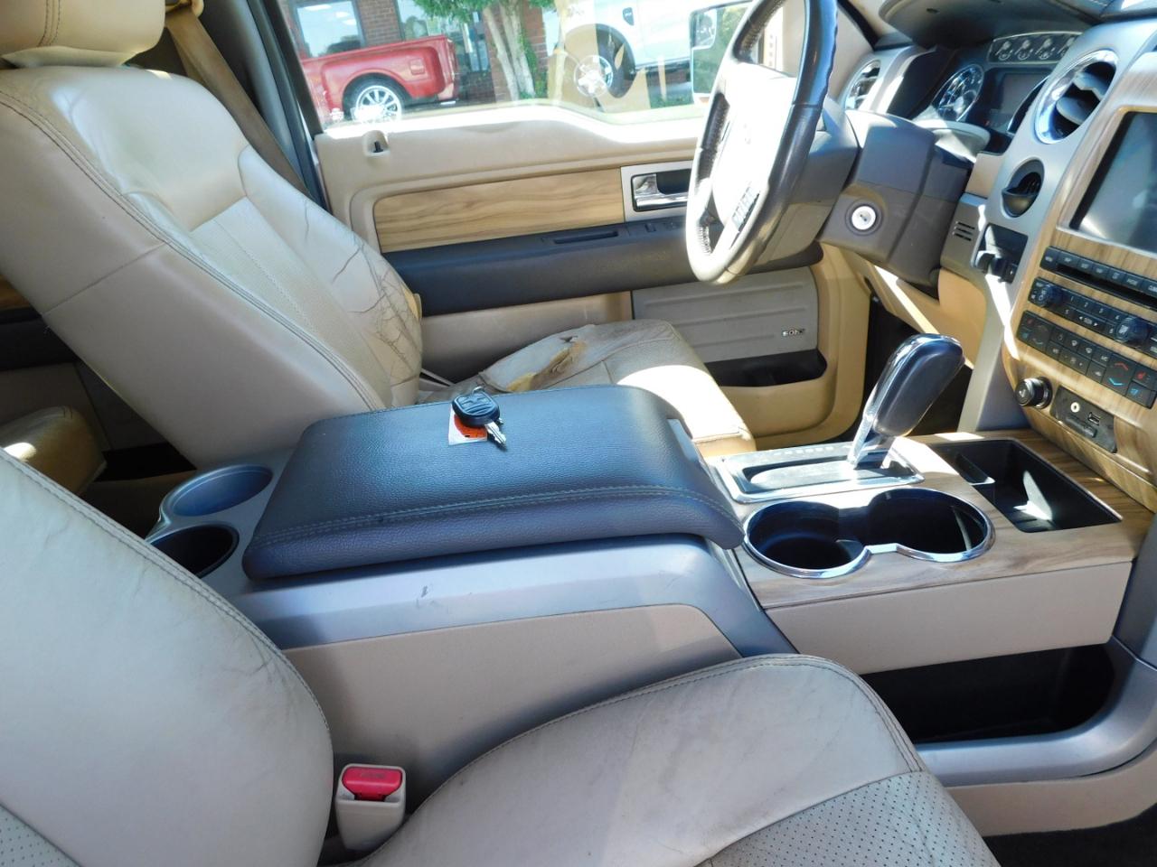 Ford F-150 2WD SuperCrew 145" Lariat 2011