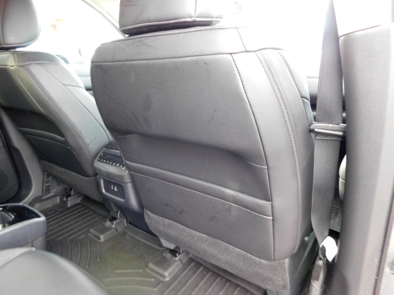 Nissan Pathfinder SL 2WD 2024