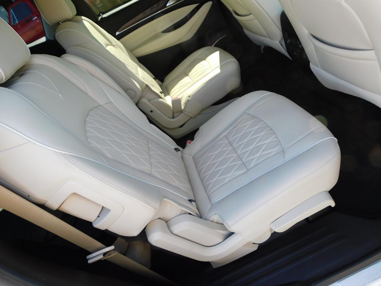 Buick Enclave FWD 4dr Avenir 2023