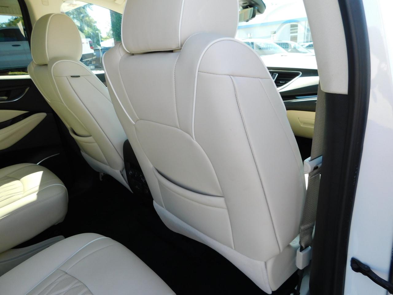 Buick Enclave FWD 4dr Avenir 2023