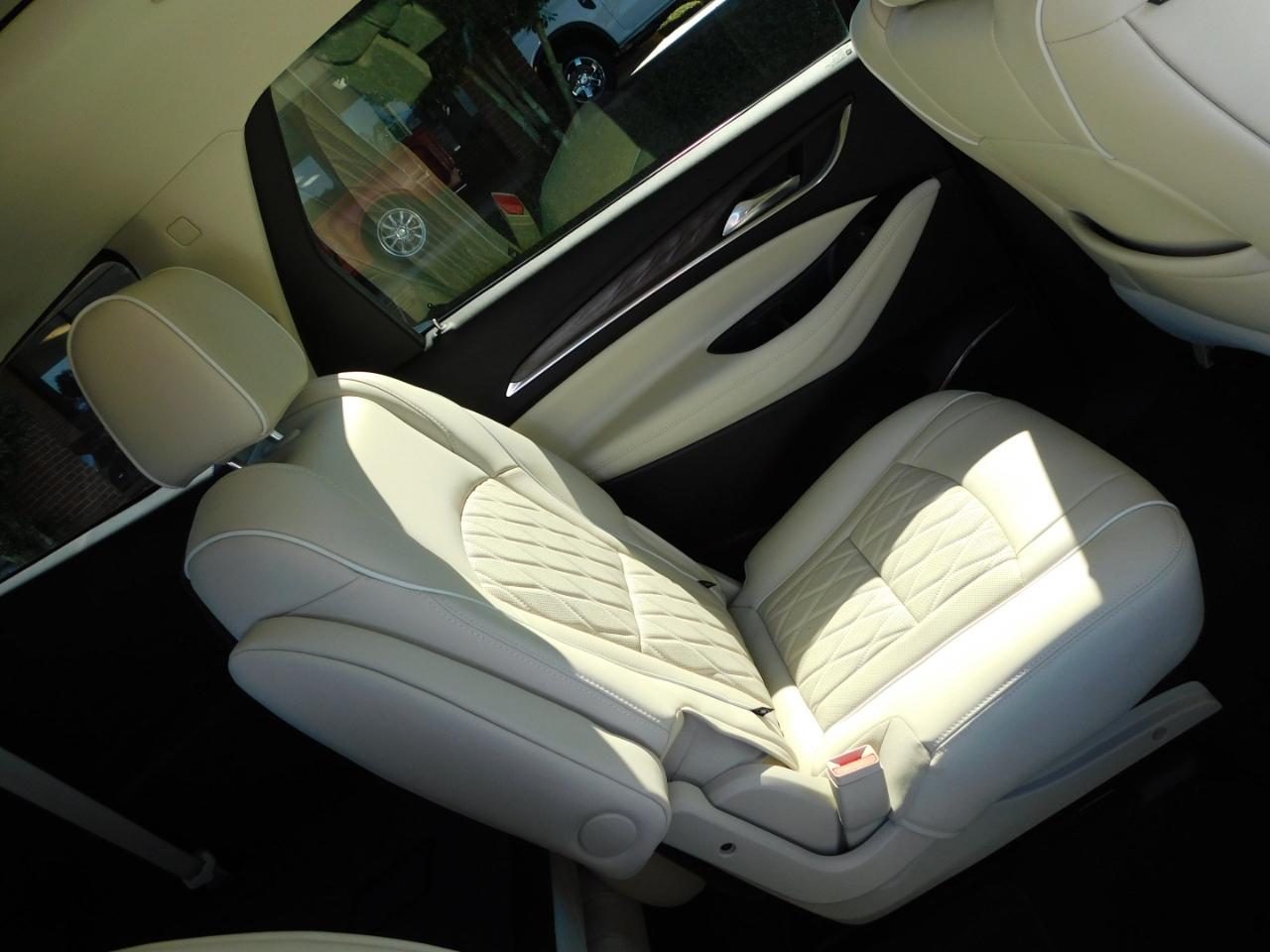 Buick Enclave FWD 4dr Avenir 2023
