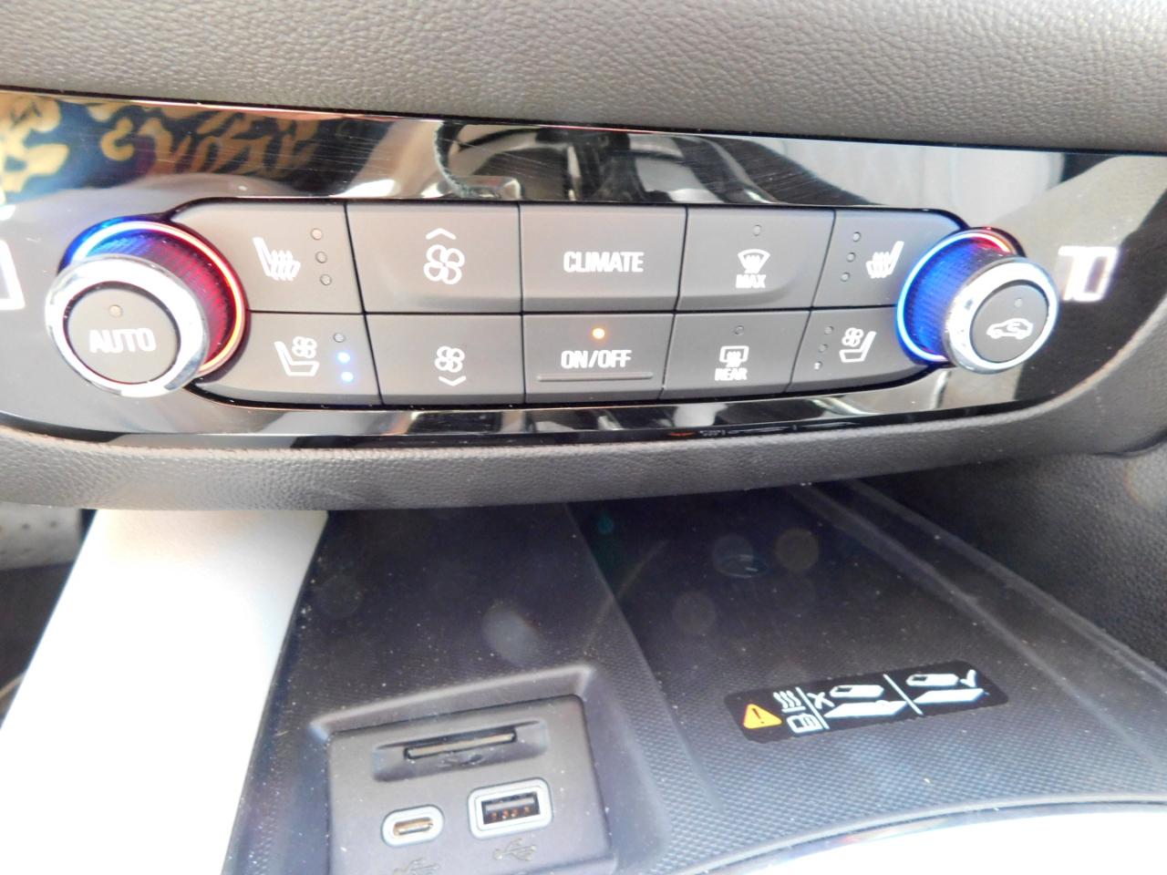 Buick Enclave FWD 4dr Avenir 2023