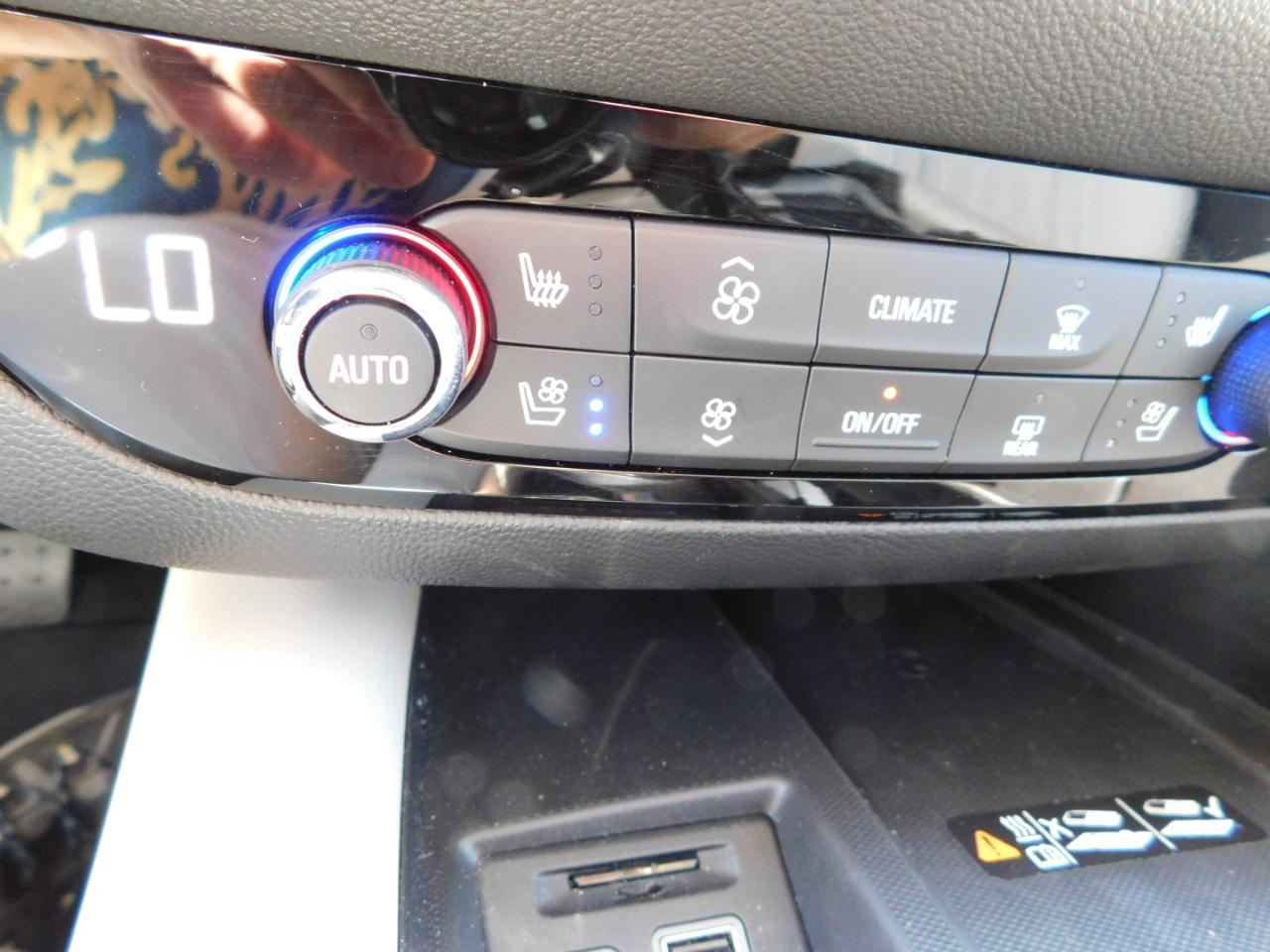 Buick Enclave FWD 4dr Avenir 2023