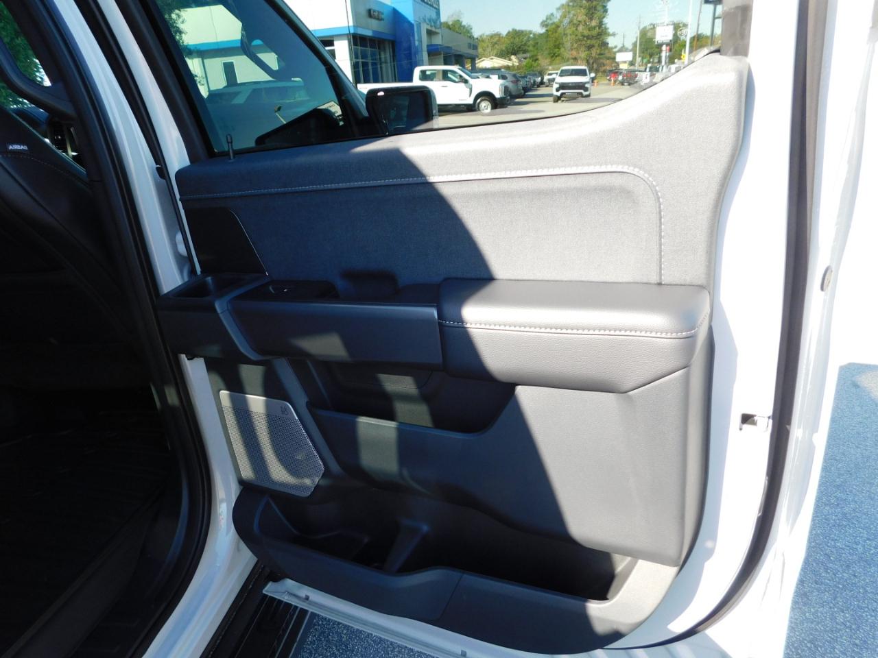 Ford F-150 Lariat 4WD SuperCrew 5.5' Box 2026