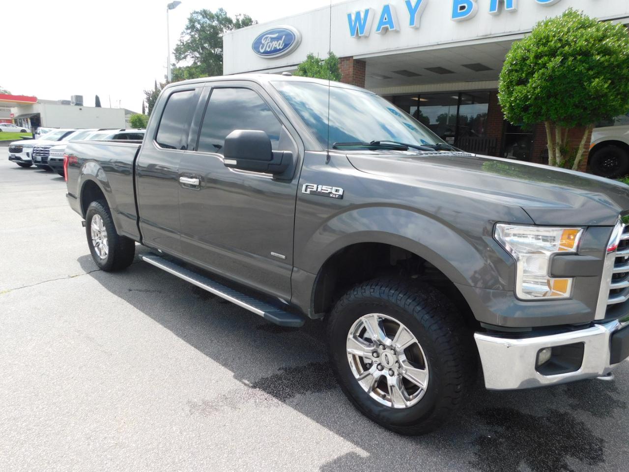 Ford F-150 4WD SuperCab 145" XLT 2016