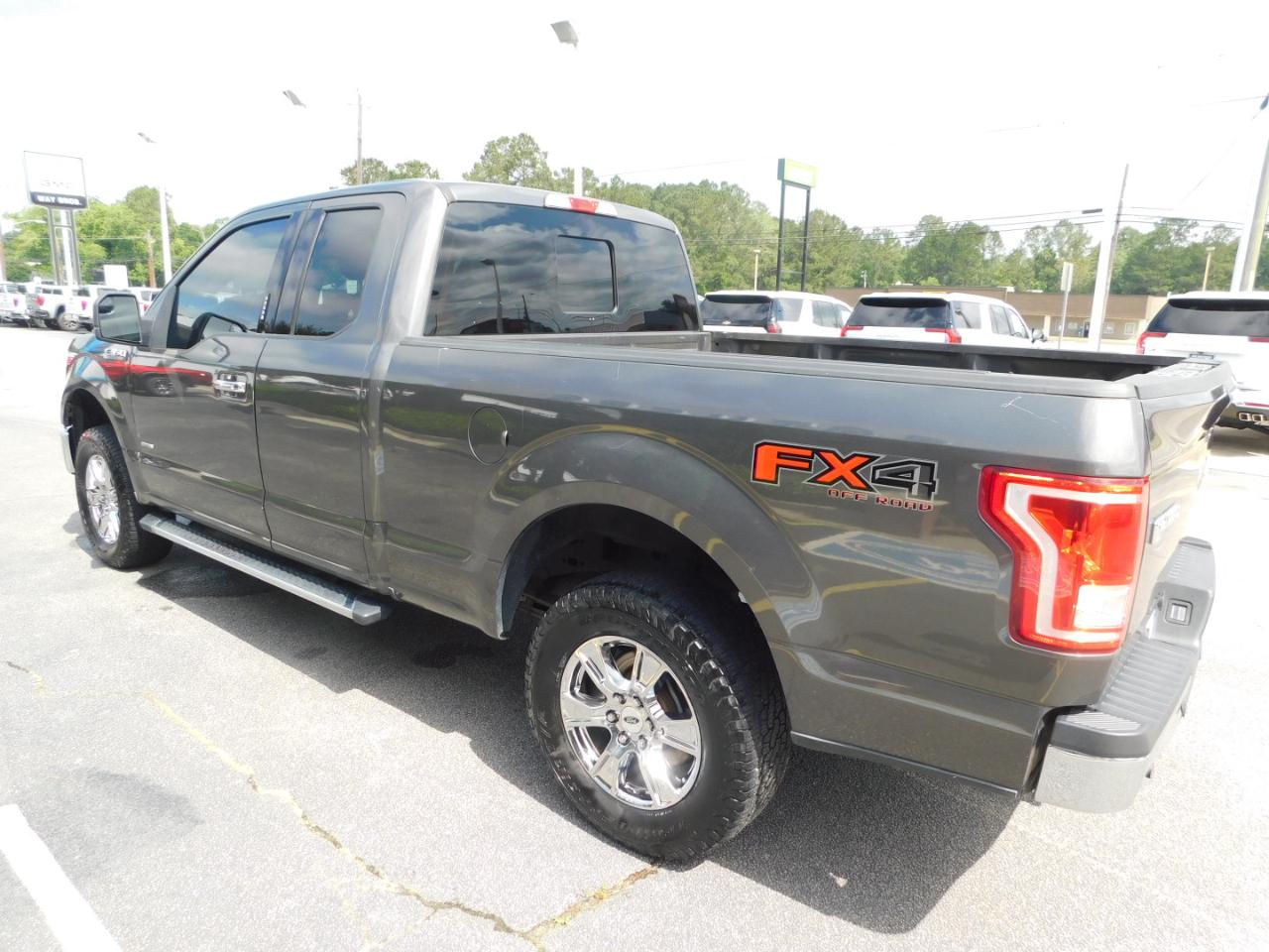 Ford F-150 4WD SuperCab 145" XLT 2016