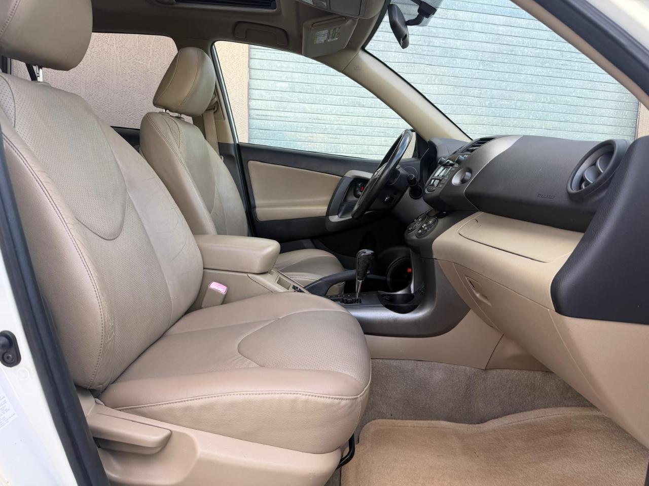 Toyota RAV4 4WD 4dr V6 Limited (Natl) 2009