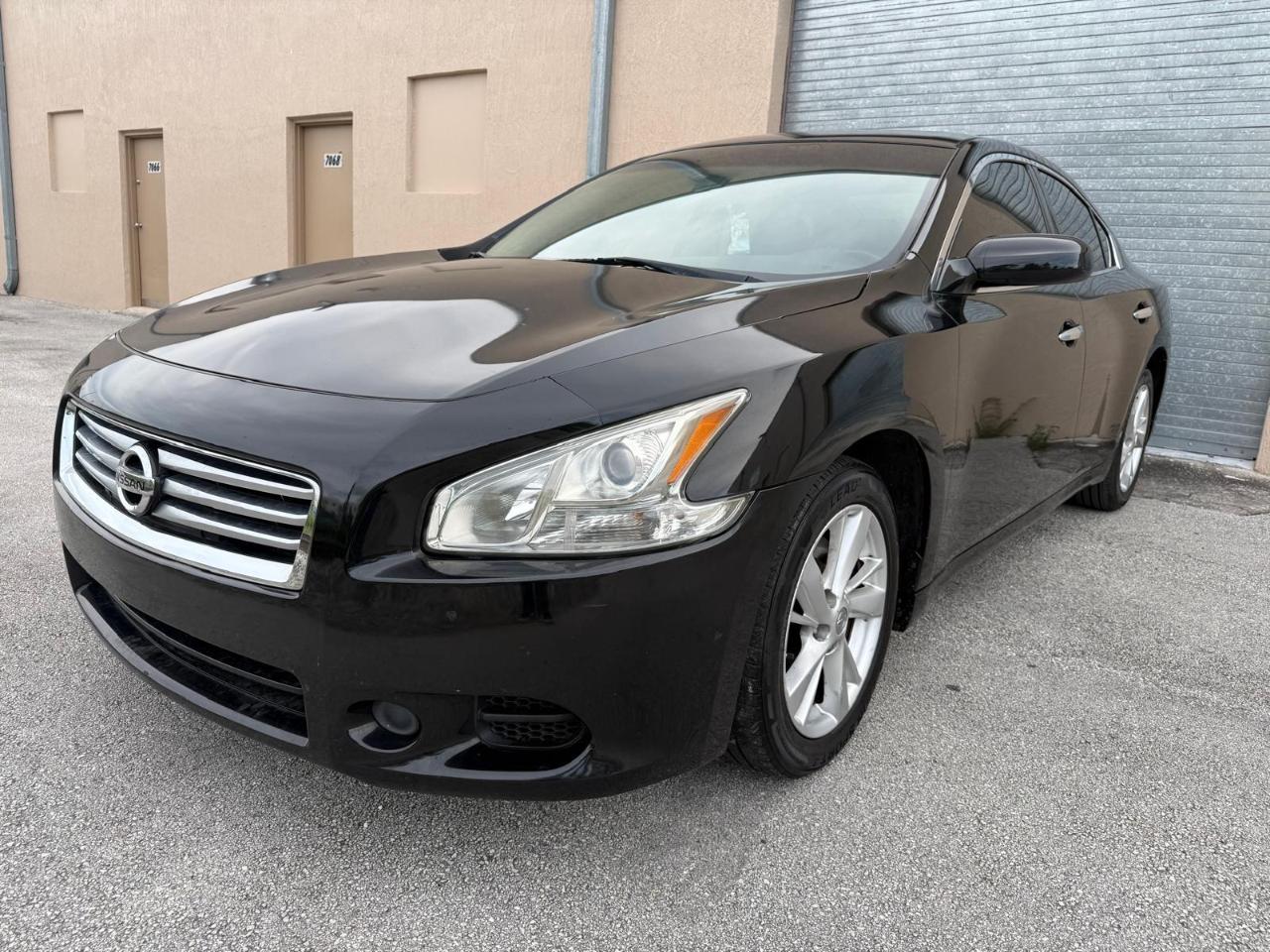 Nissan Maxima 4dr Sdn V6 CVT 3.5 S 2012