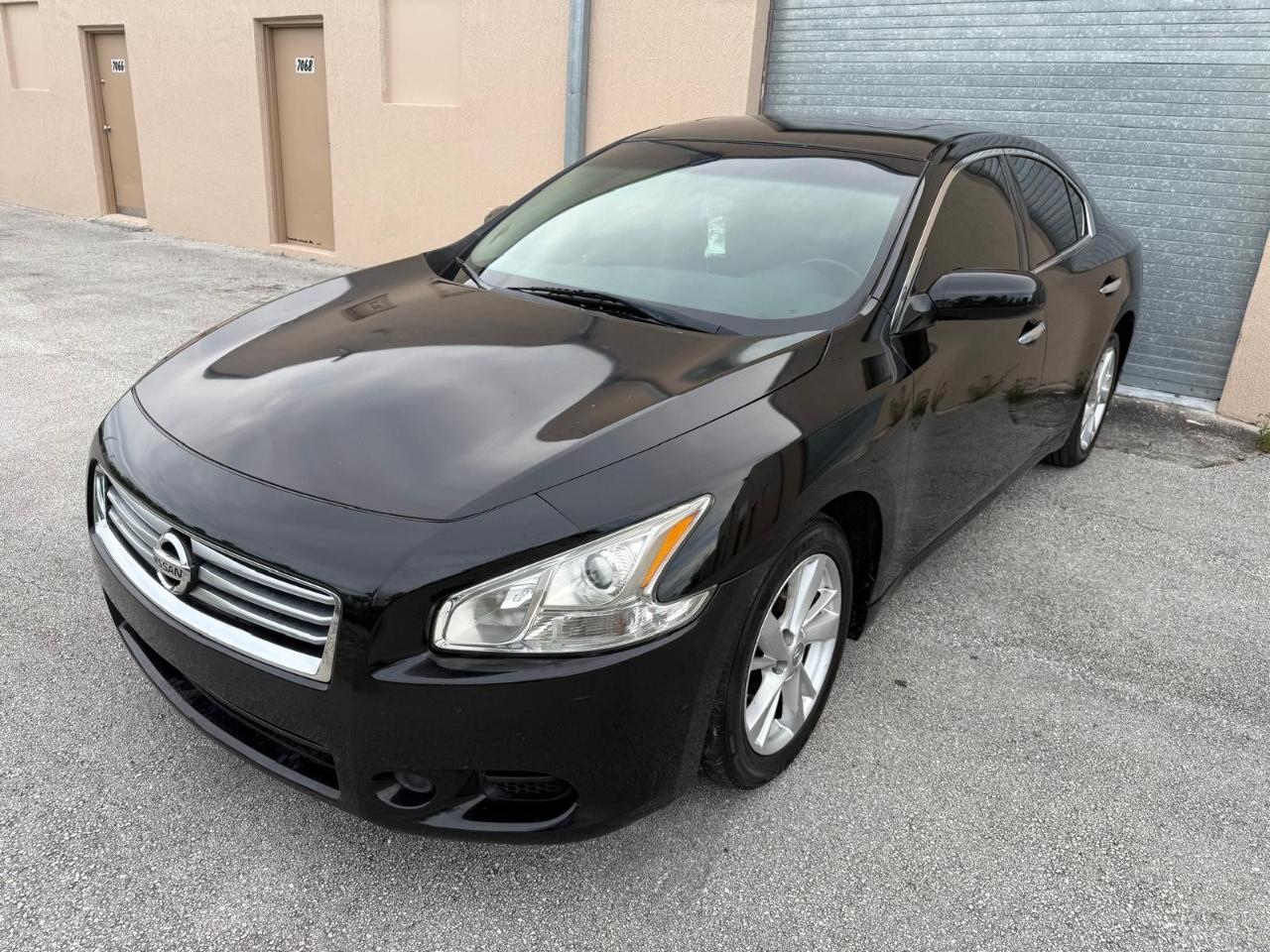 Nissan Maxima 4dr Sdn V6 CVT 3.5 S 2012