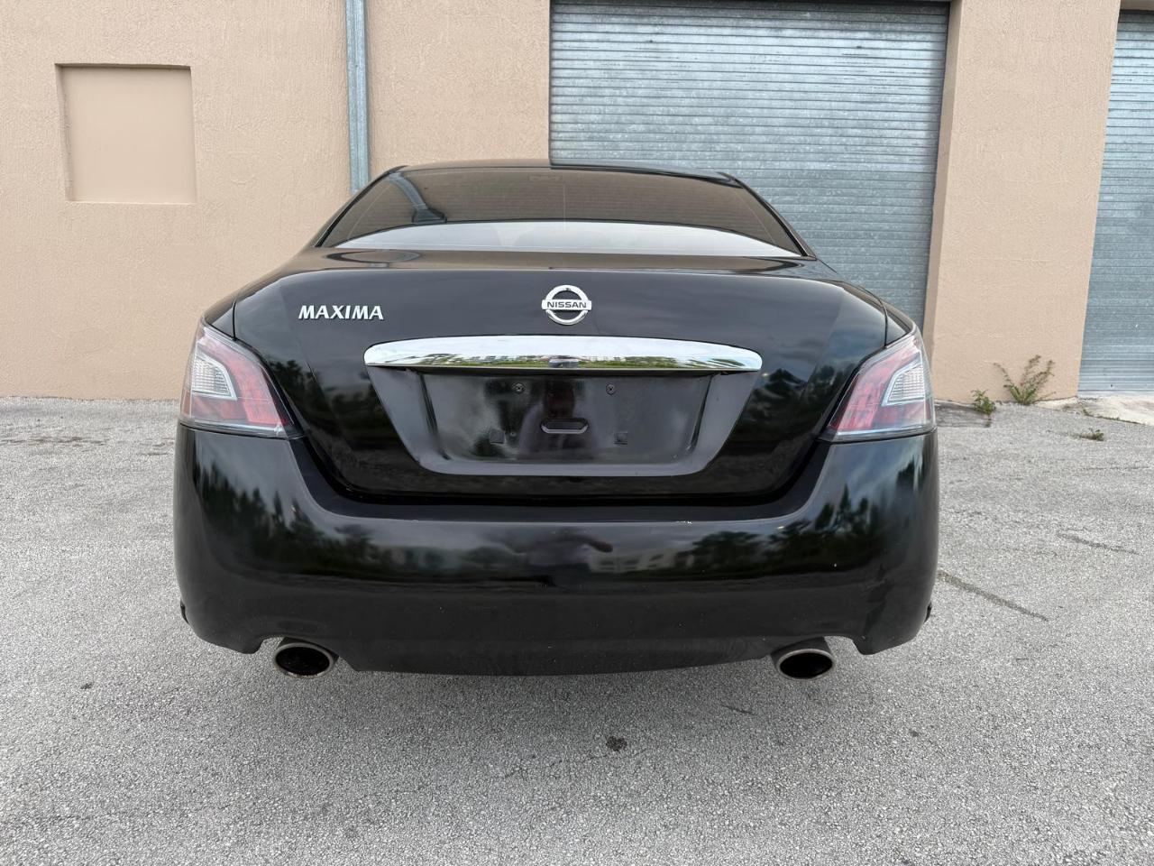 Nissan Maxima 4dr Sdn V6 CVT 3.5 S 2012