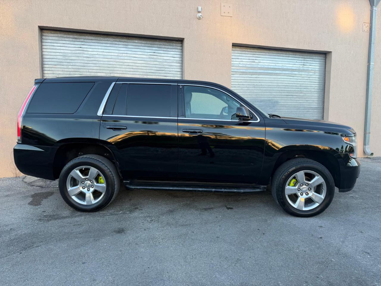 Chevrolet Tahoe 2WD 4dr LS 2015