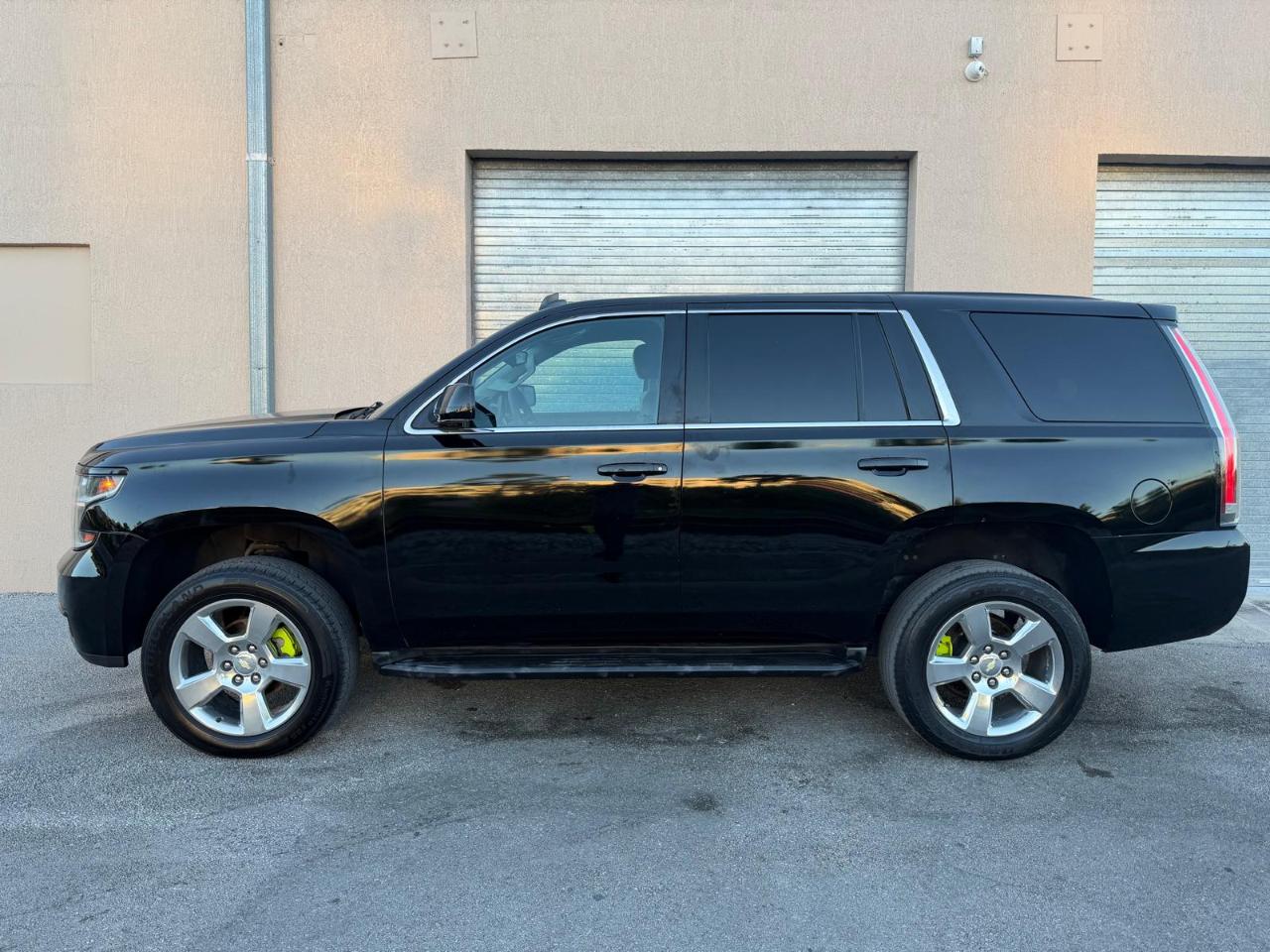 Chevrolet Tahoe 2WD 4dr LS 2015