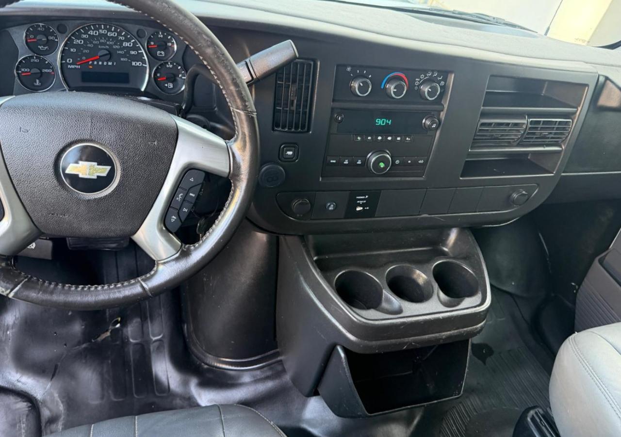 Chevrolet Express Cargo Van RWD 2500 135" 2012