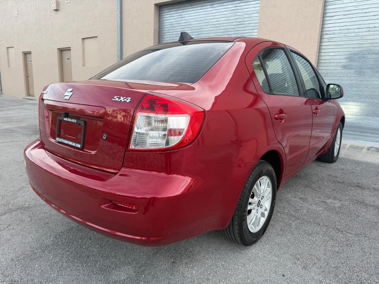 Suzuki SX4 4dr Sdn Man LE FWD 2012