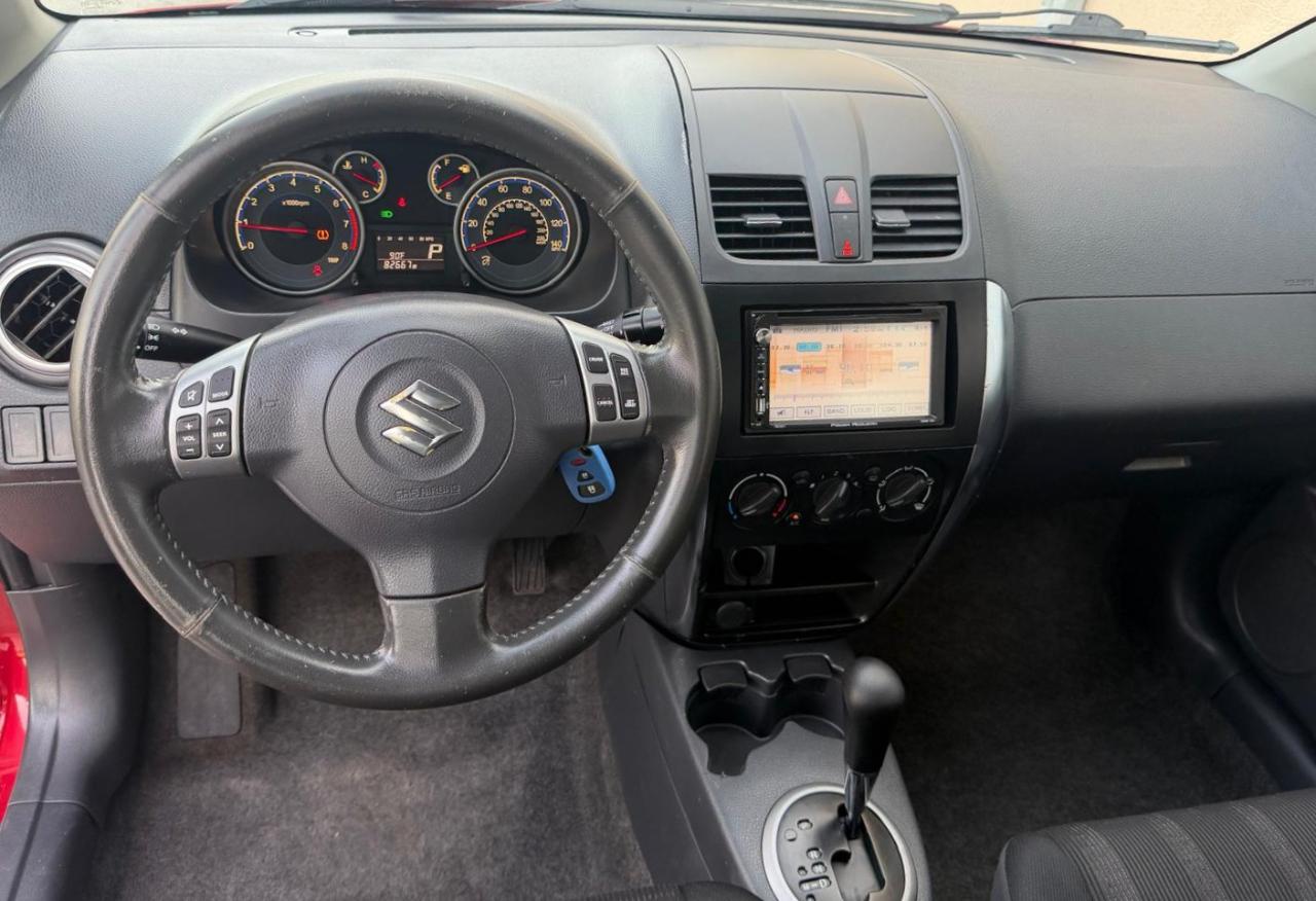 Suzuki SX4 4dr Sdn Man LE FWD 2012