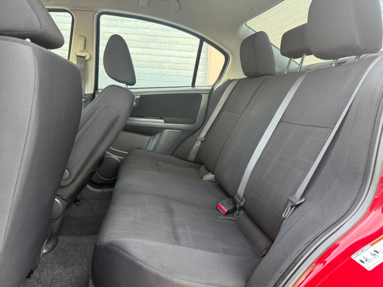 Suzuki SX4 4dr Sdn Man LE FWD 2012