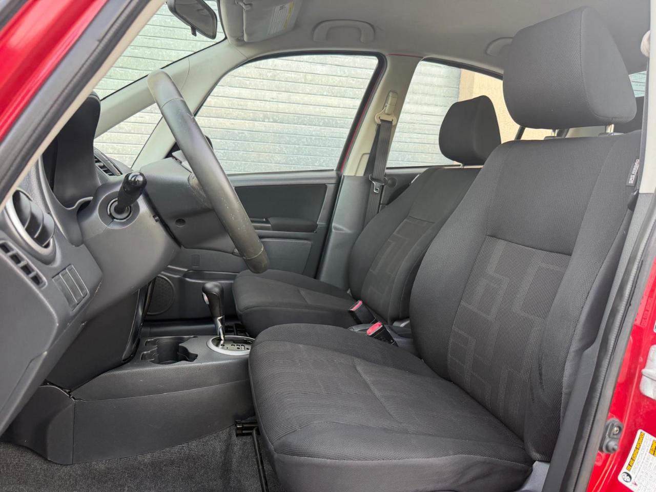 Suzuki SX4 4dr Sdn Man LE FWD 2012