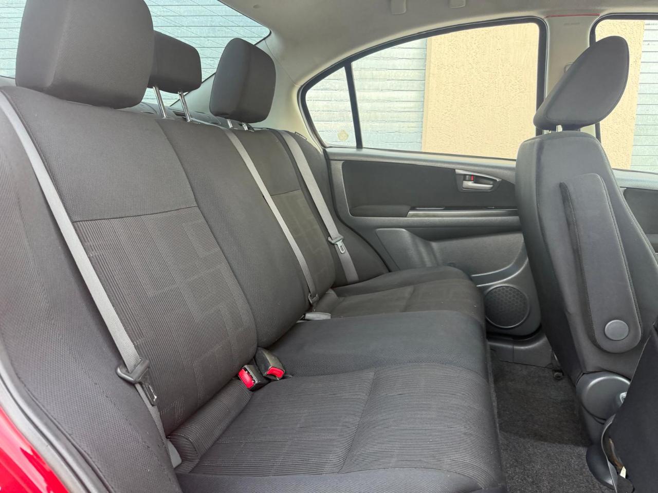 Suzuki SX4 4dr Sdn Man LE FWD 2012