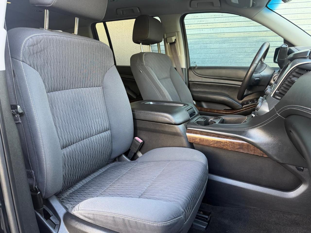 Chevrolet Suburban 2WD 4dr 1500 LS 2017