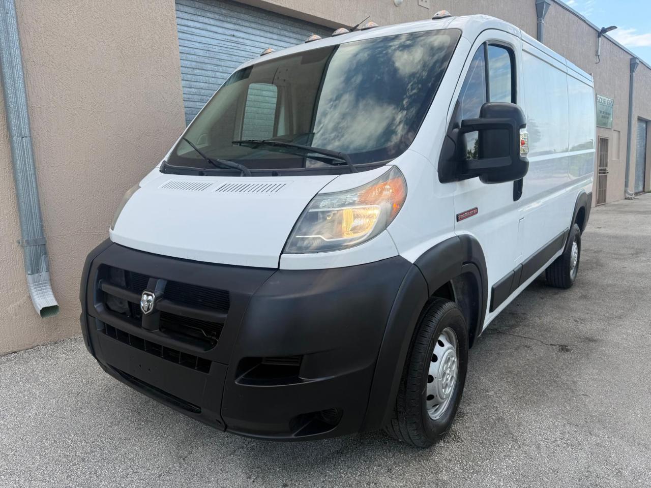 RAM ProMaster Cargo Van 1500 Low Roof 136" WB 2015