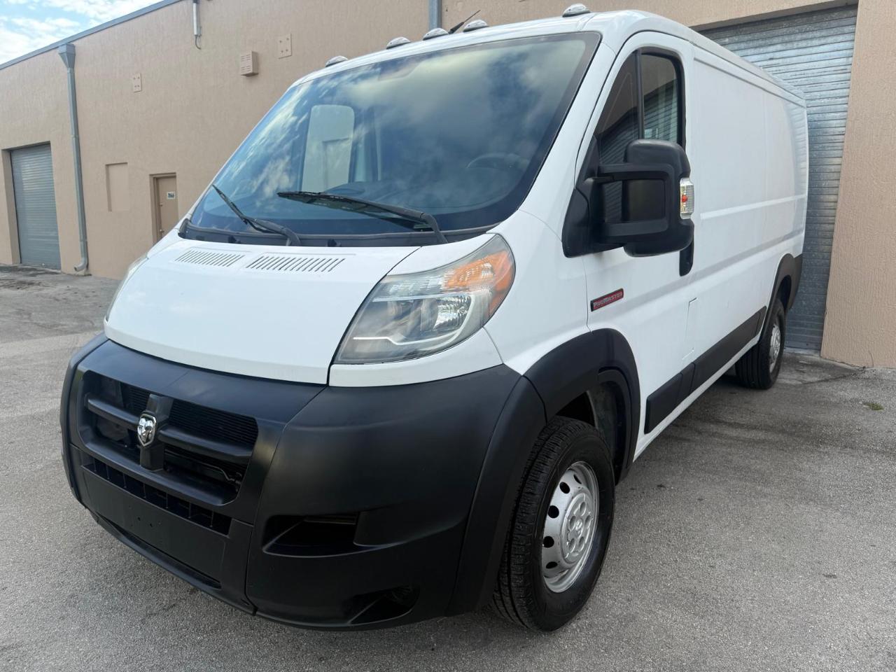 RAM ProMaster Cargo Van 1500 Low Roof 136" WB 2015