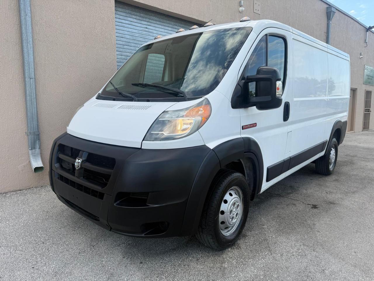 RAM ProMaster Cargo Van 1500 Low Roof 136" WB 2015