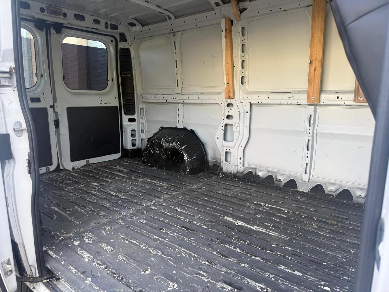 RAM ProMaster Cargo Van 1500 Low Roof 136" WB 2015