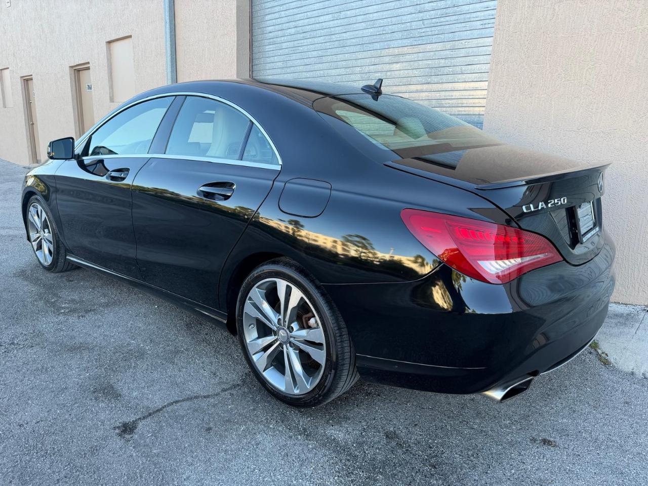 Mercedes-Benz CLA-Class 4dr Sdn CLA 250 FWD 2014