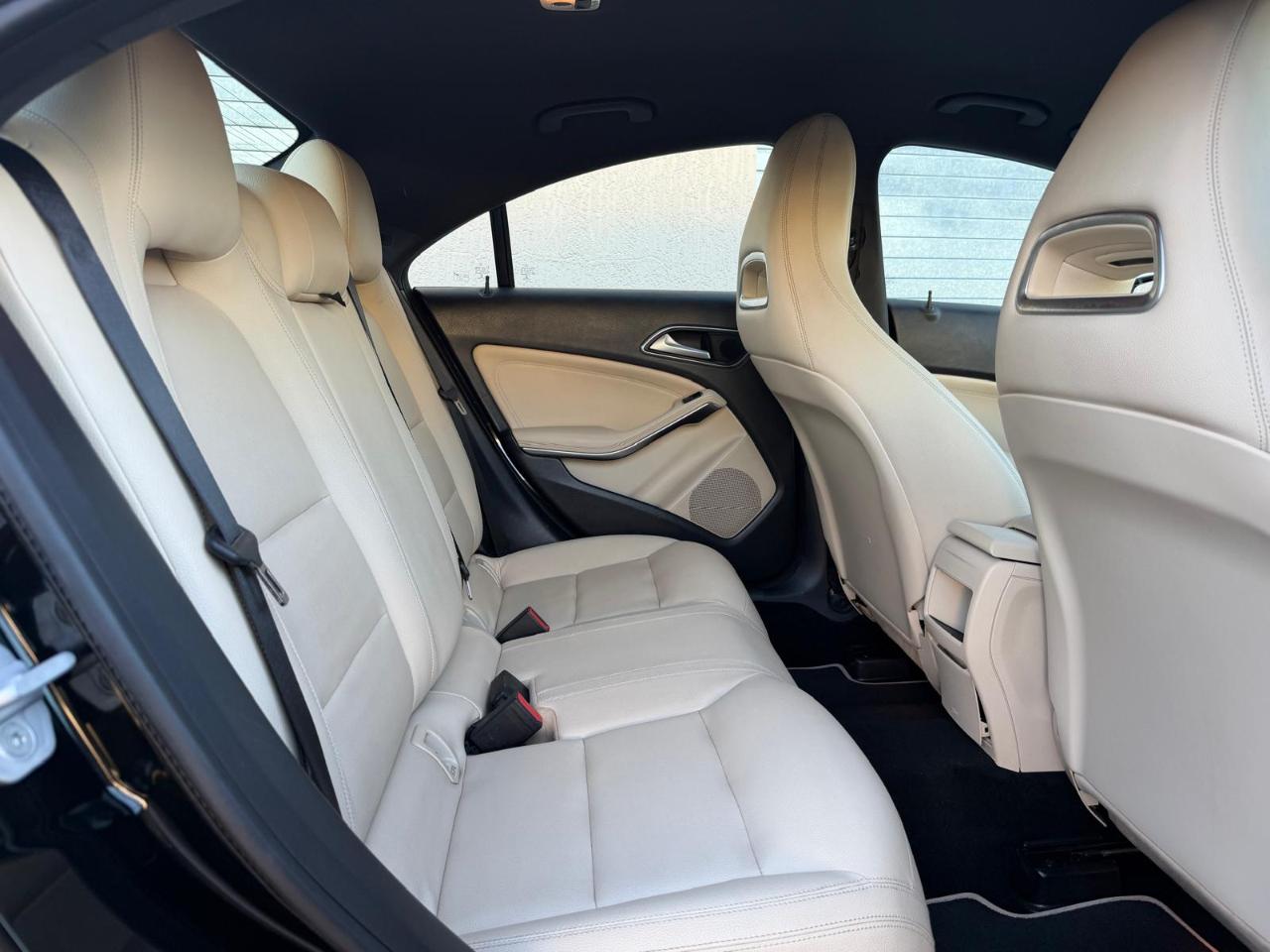 Mercedes-Benz CLA-Class 4dr Sdn CLA 250 FWD 2014