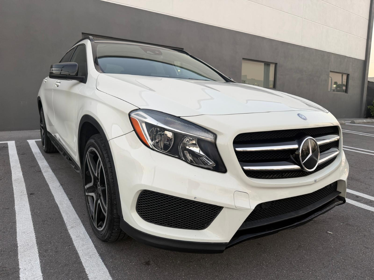 Mercedes-Benz GLA FWD 4dr GLA 250 2016