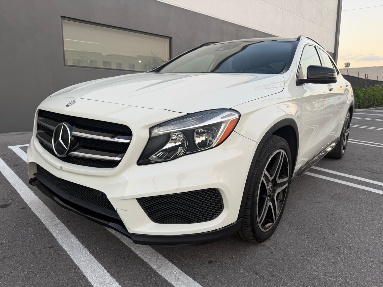 Mercedes-Benz GLA FWD 4dr GLA 250 2016