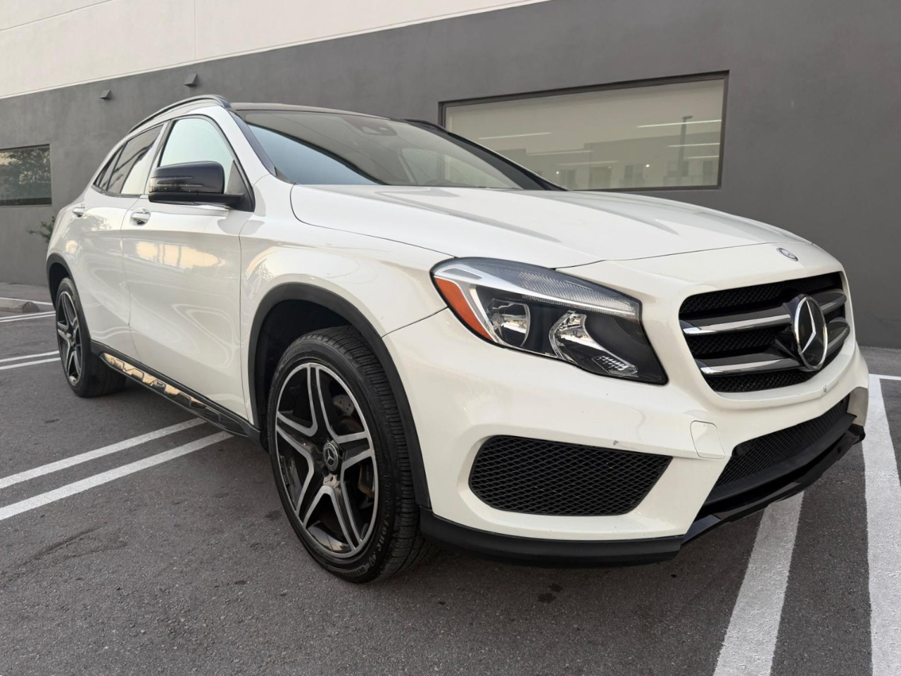 Mercedes-Benz GLA FWD 4dr GLA 250 2016