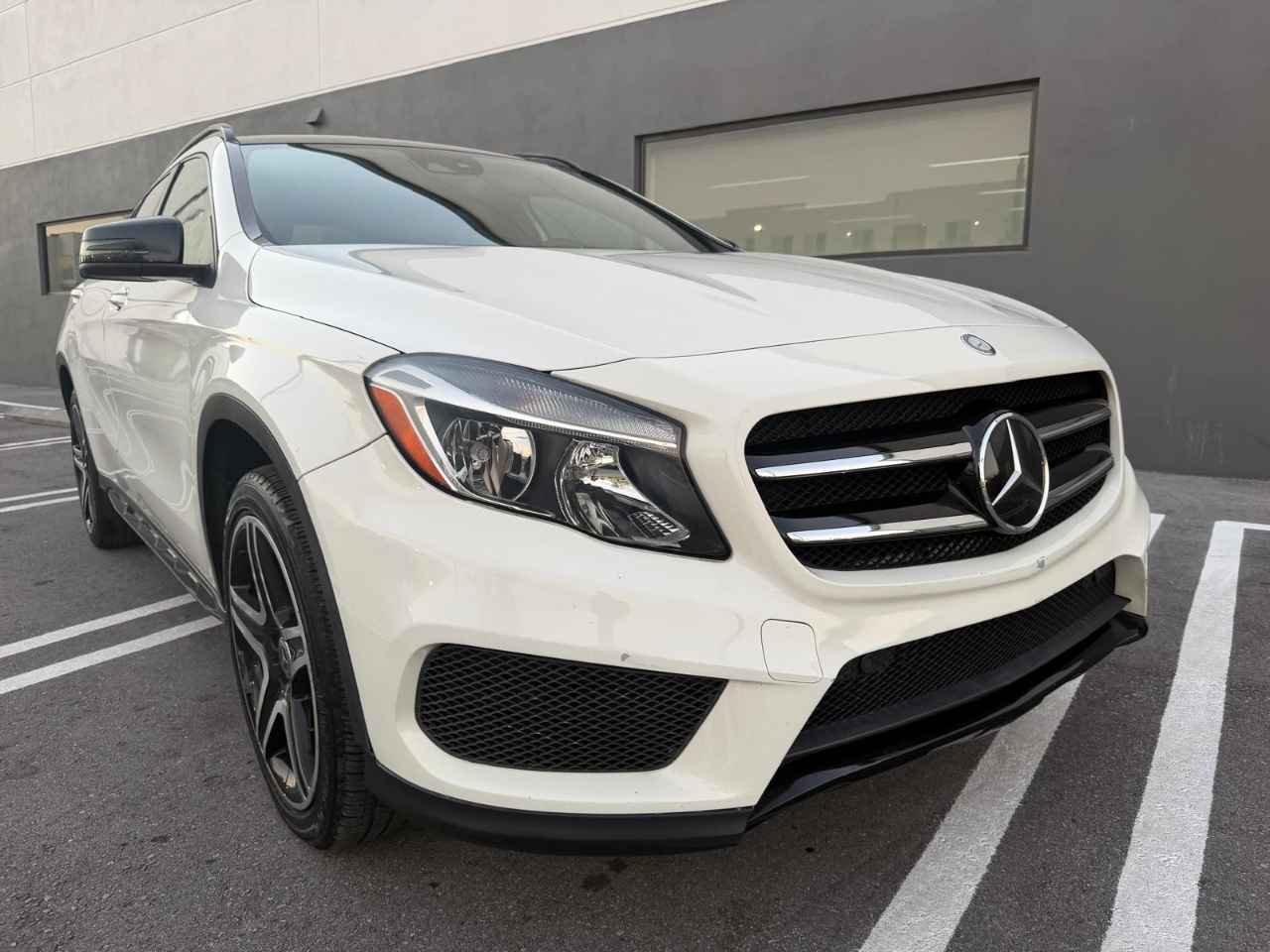 Mercedes-Benz GLA FWD 4dr GLA 250 2016