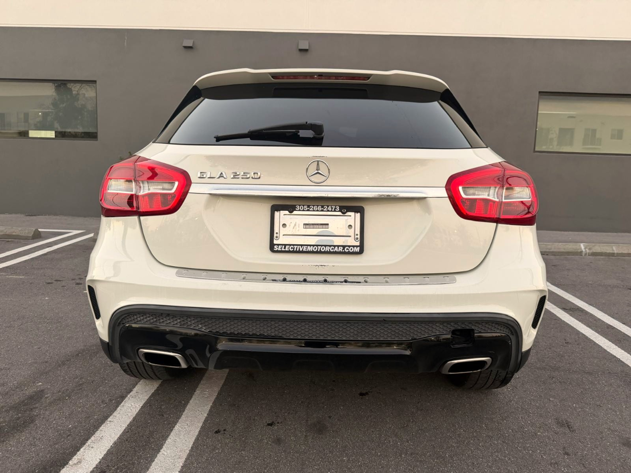 Mercedes-Benz GLA FWD 4dr GLA 250 2016