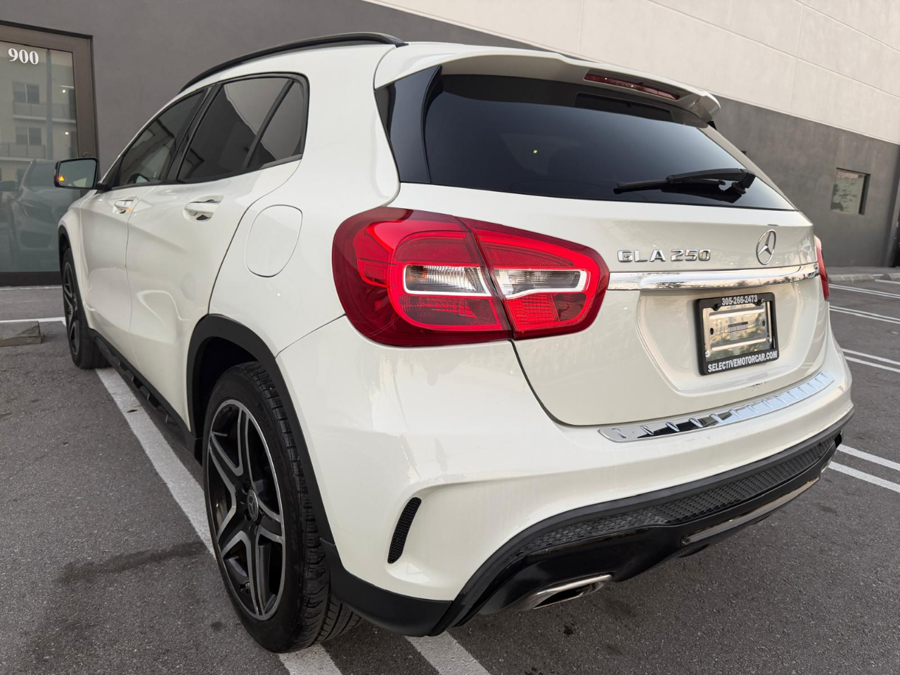 Mercedes-Benz GLA FWD 4dr GLA 250 2016