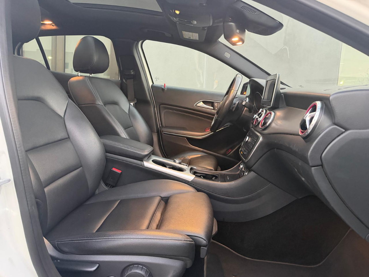 Mercedes-Benz GLA FWD 4dr GLA 250 2016