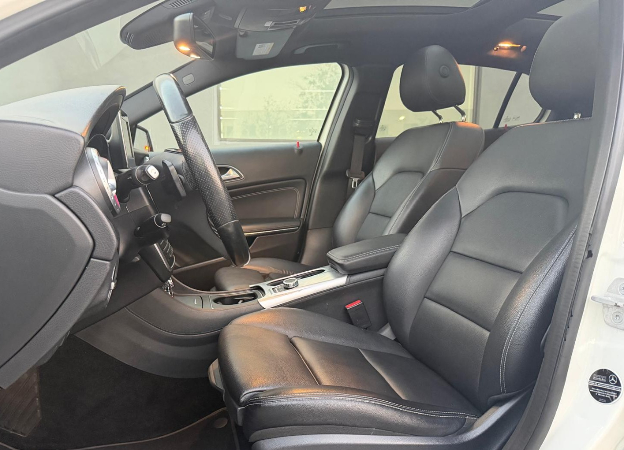 Mercedes-Benz GLA FWD 4dr GLA 250 2016