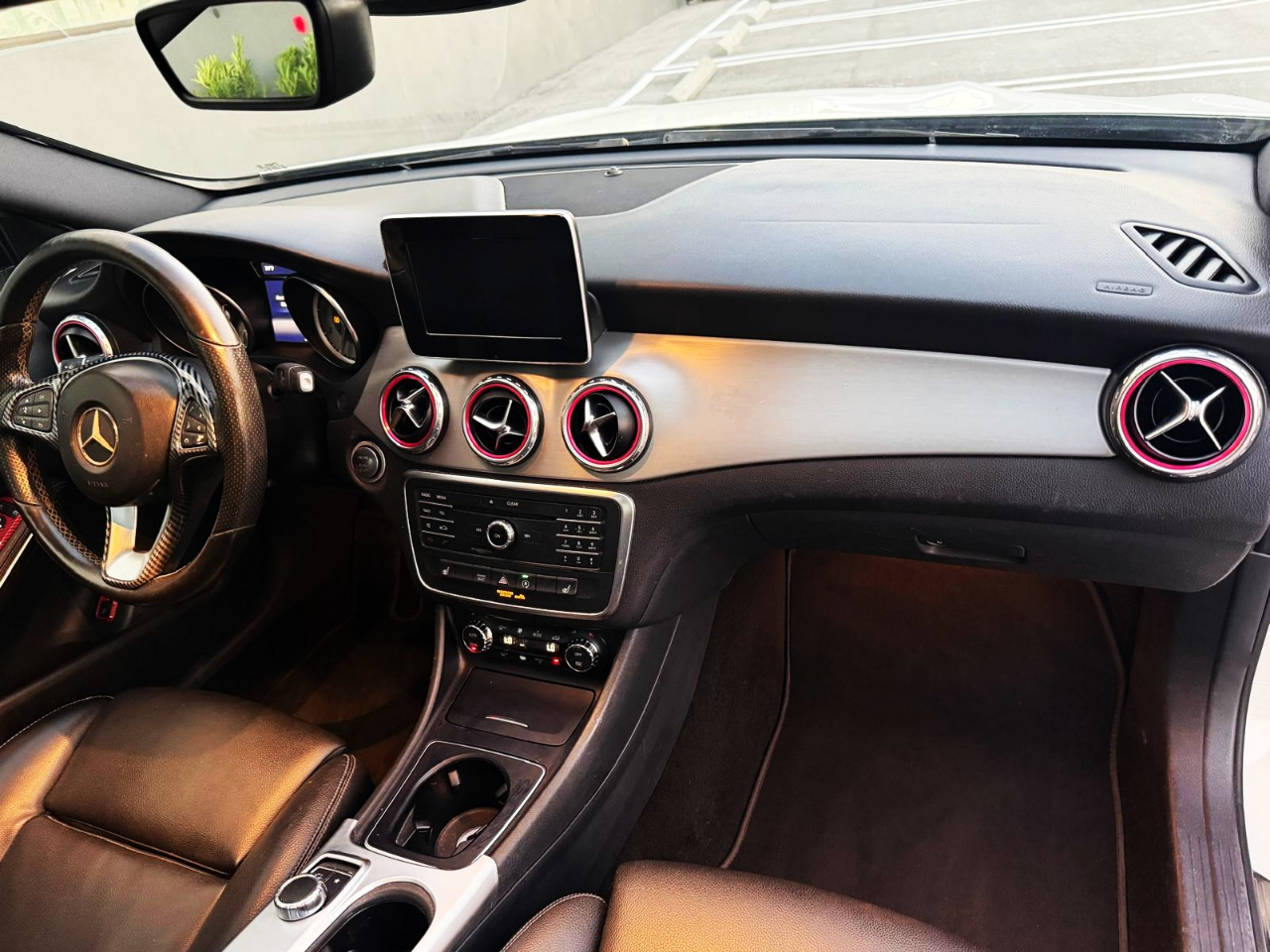 Mercedes-Benz GLA FWD 4dr GLA 250 2016