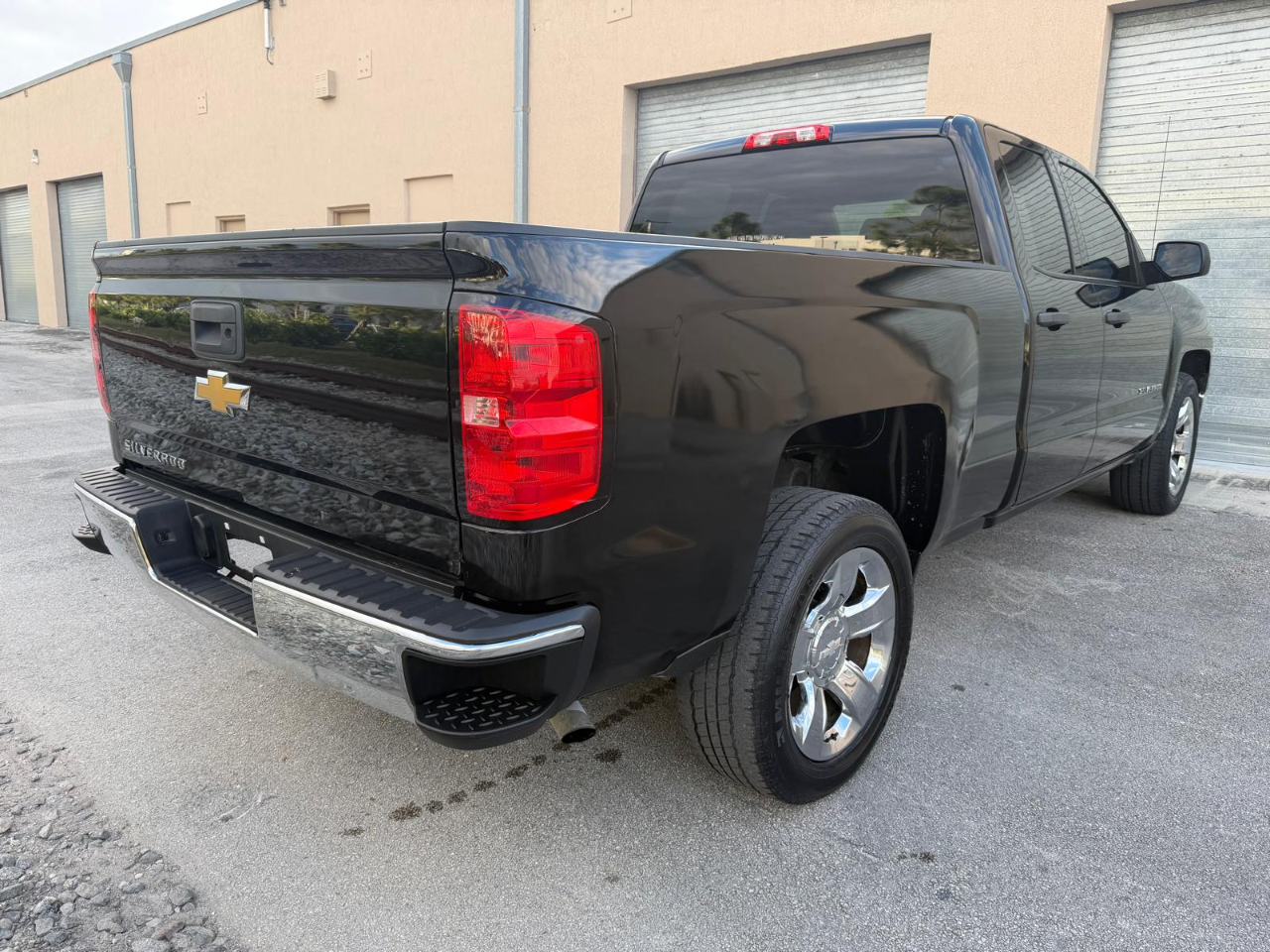 Chevrolet Silverado 1500 2WD Double Cab 143.5" LS 2015