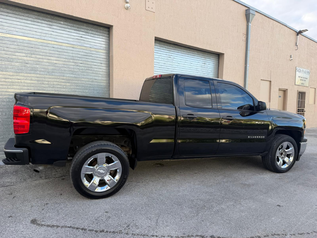 Chevrolet Silverado 1500 2WD Double Cab 143.5" LS 2015