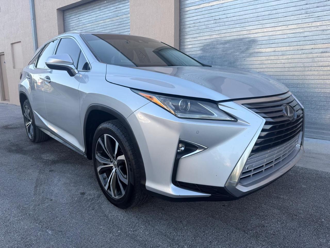 Lexus RX RX 350 FWD 2017